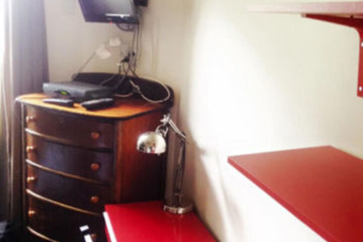 Room 26 of 33