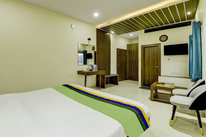 Room 10 of 53