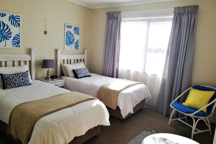 Room 16 of 80