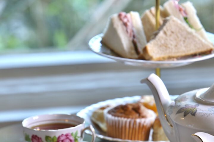 Lounge 60 of 87
