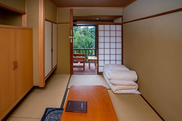 Room 20 of 86