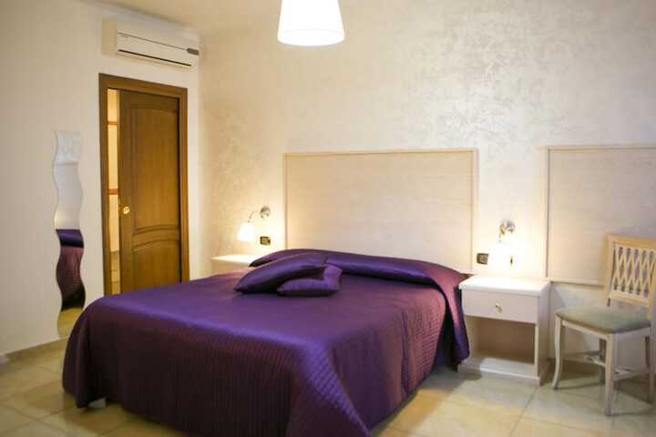 Room 8 of 32