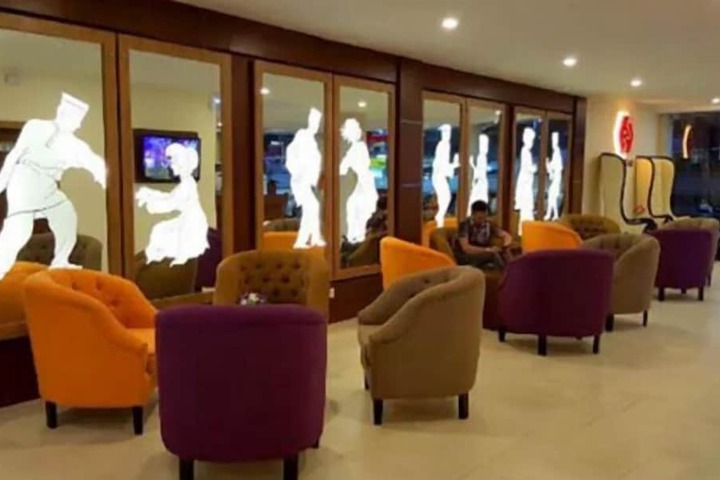 Hotel Interior 3 of 18