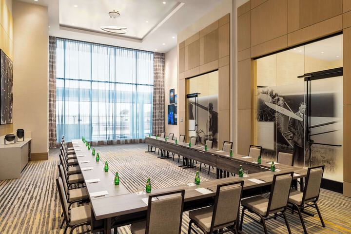 Meeting facility
