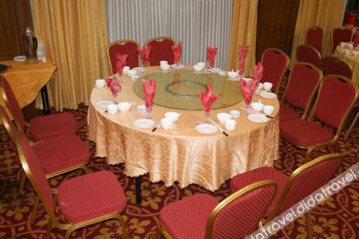 Room 3 of 15