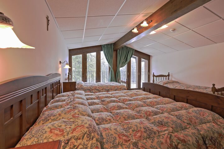 Room 17 of 47