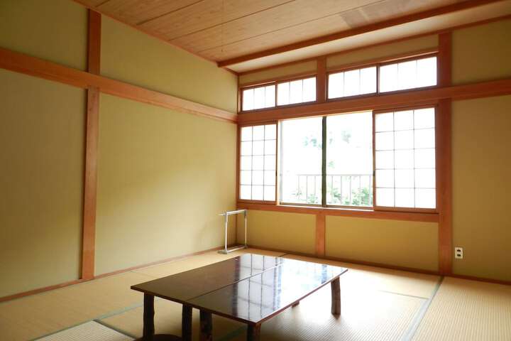 Room 5 of 36