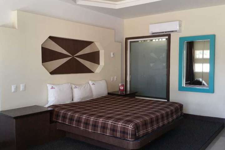 Room 10 of 52