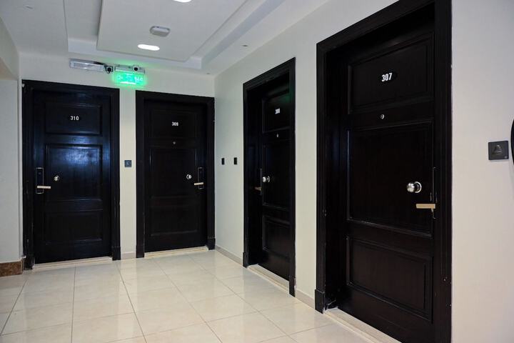Room 5 of 37