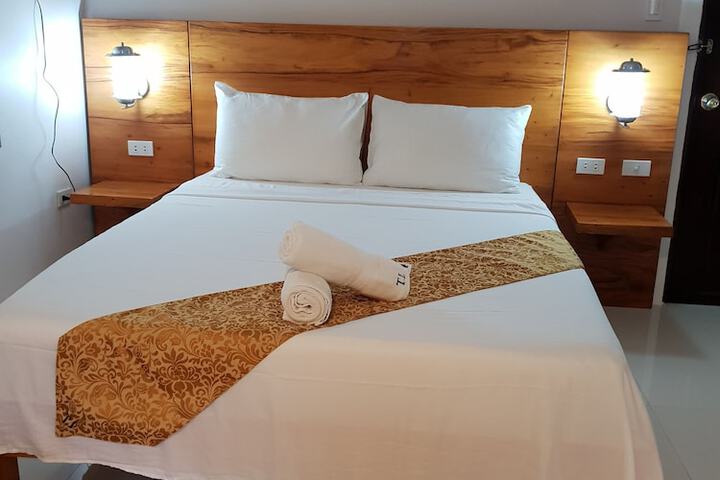Room 16 of 52