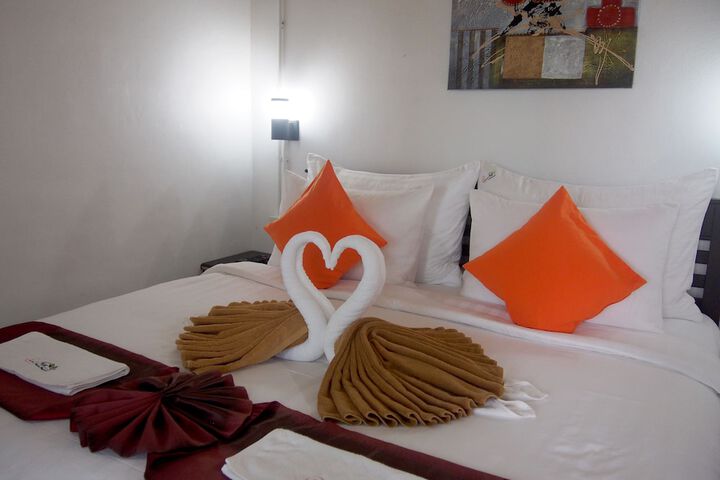 Room 15 of 26