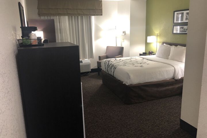 Room 13 of 50