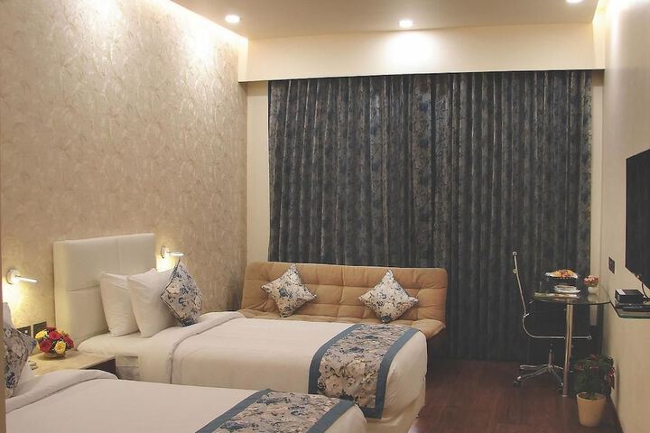 Room 5 of 45