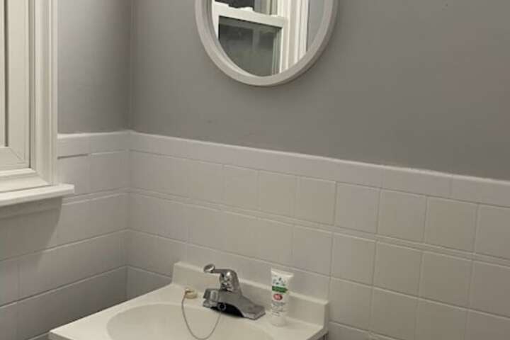 Room 12 of 18