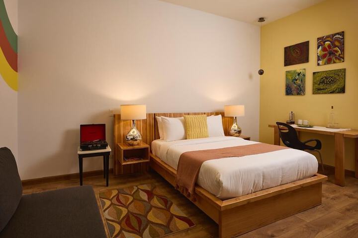 Room 40 of 80