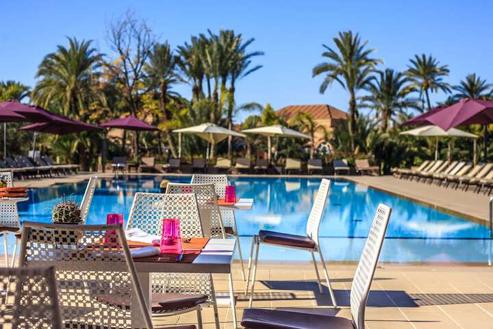 Hotel Pool