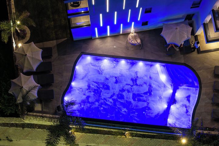 Pool 66 of 112
