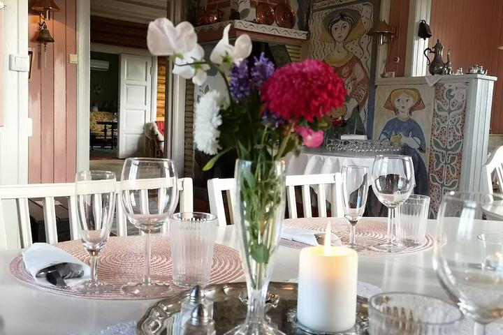 Dining Photos