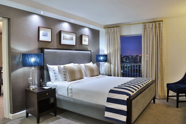 Room 33 of 155