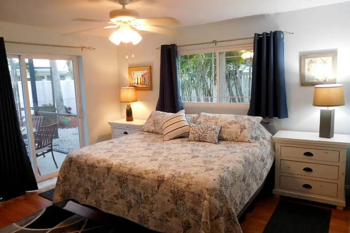 Aloha - Pet-friendly Fort Myers Beach Pool House