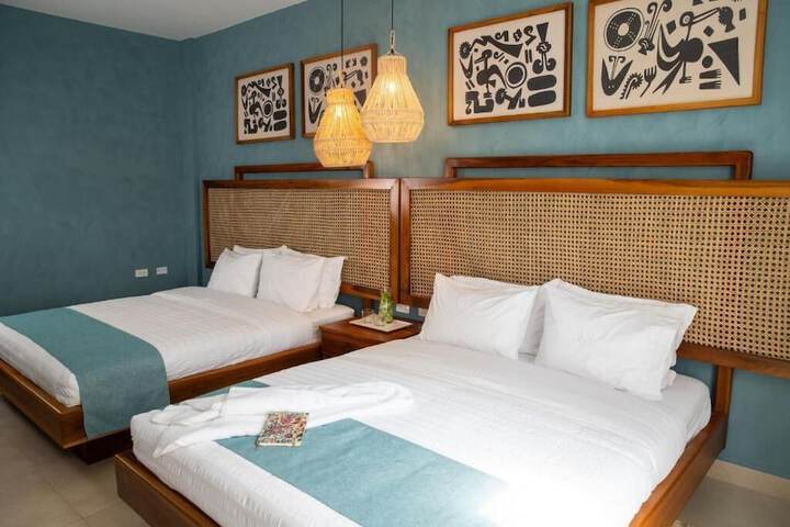 Room 9 of 38