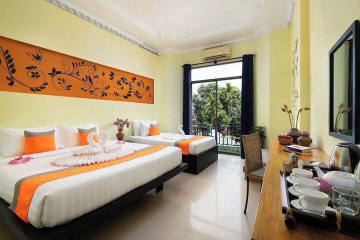 Room 28 of 109