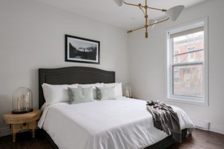 Room 4 of 23