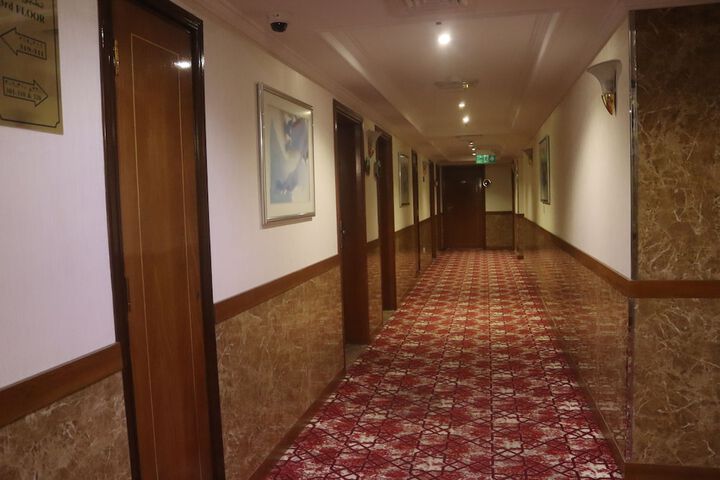 Ballroom/Hall 19 of 22