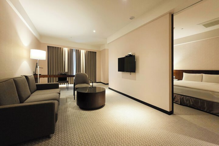 Room 51 of 120