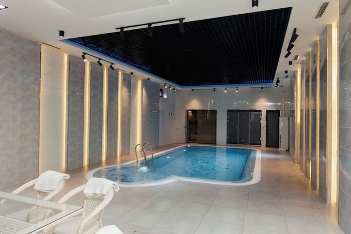 Pool 33 of 51