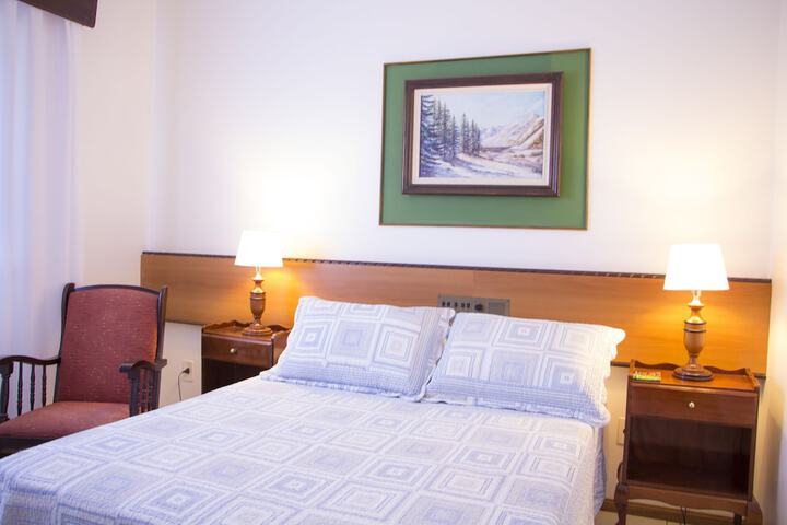 Room 3 of 32