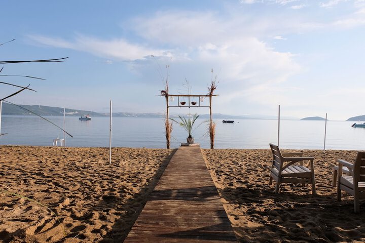 Beach 76 of 102