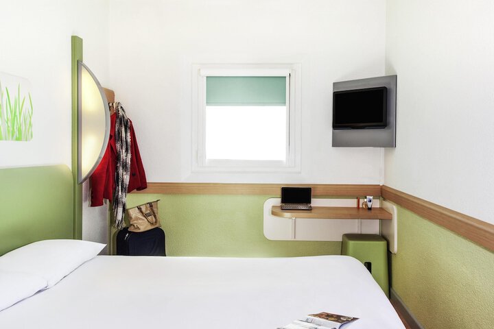 Room 14 of 44