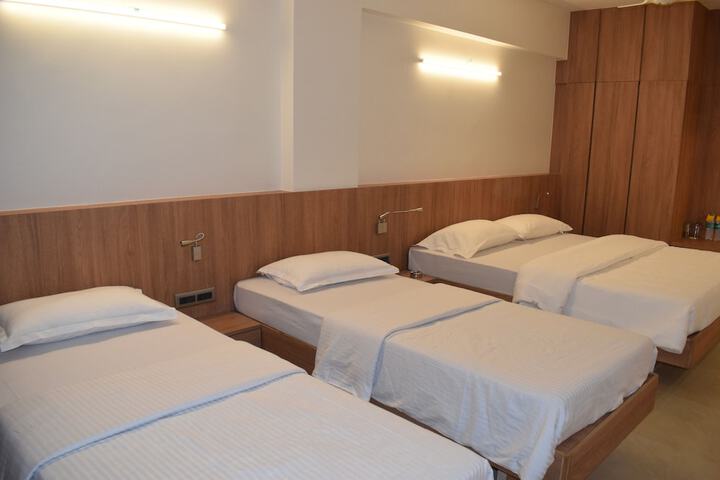 Room 6 of 54