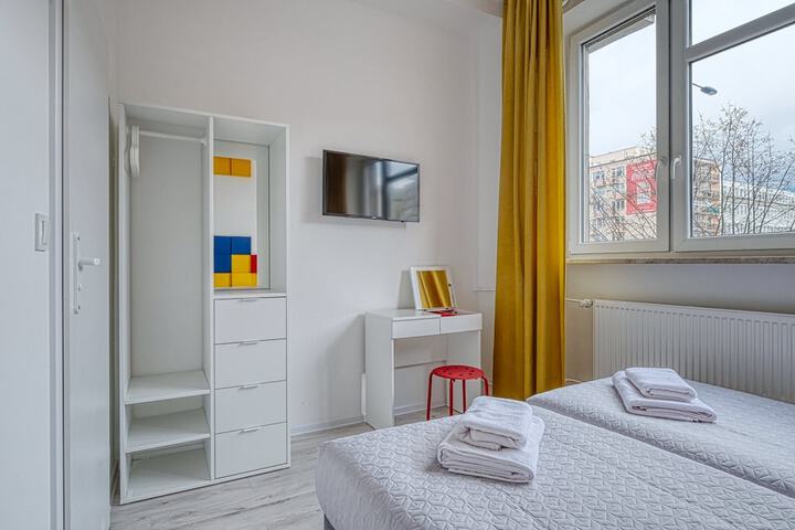Room 3 of 36
