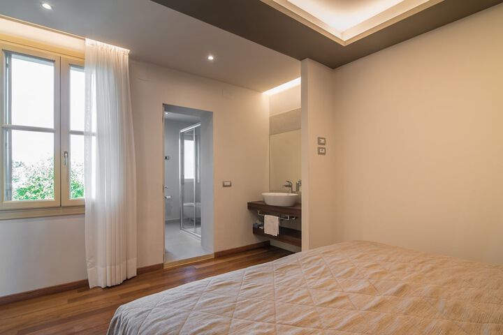 Room 41 of 173
