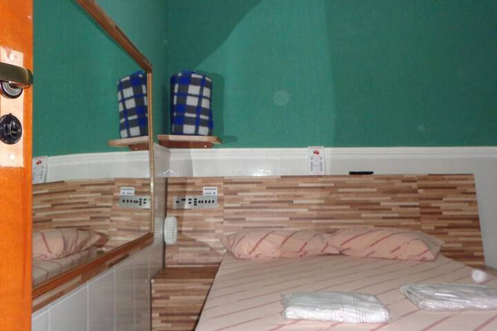 Room 21 of 52