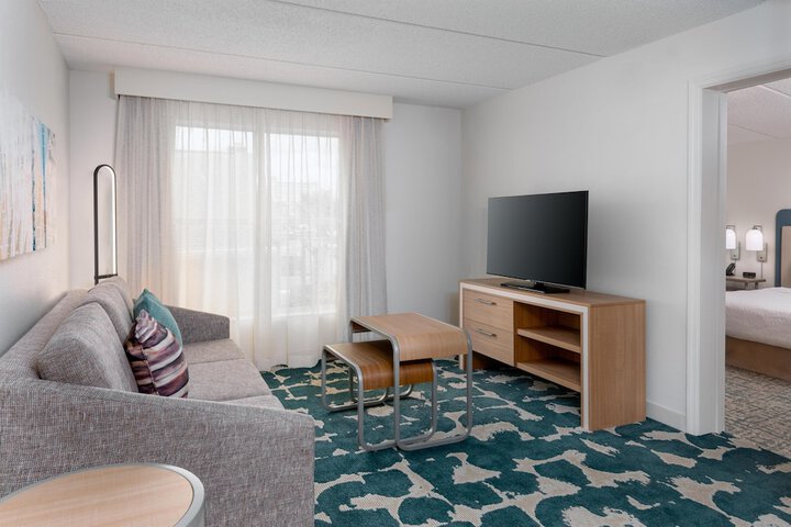 Room 16 of 48