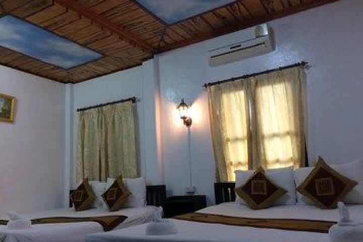 Room 12 of 46