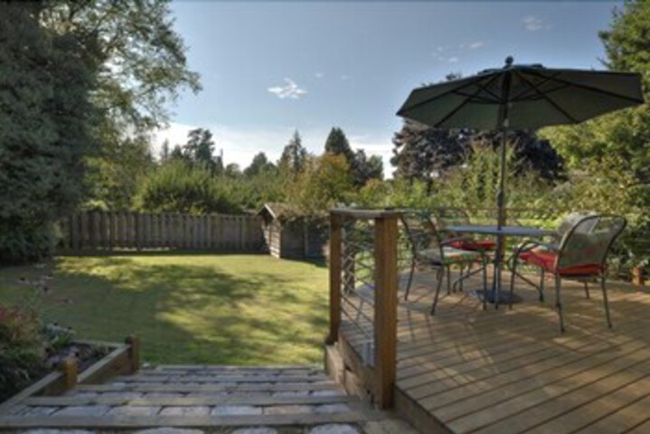 Image of Geneva Garden Bungalow Home