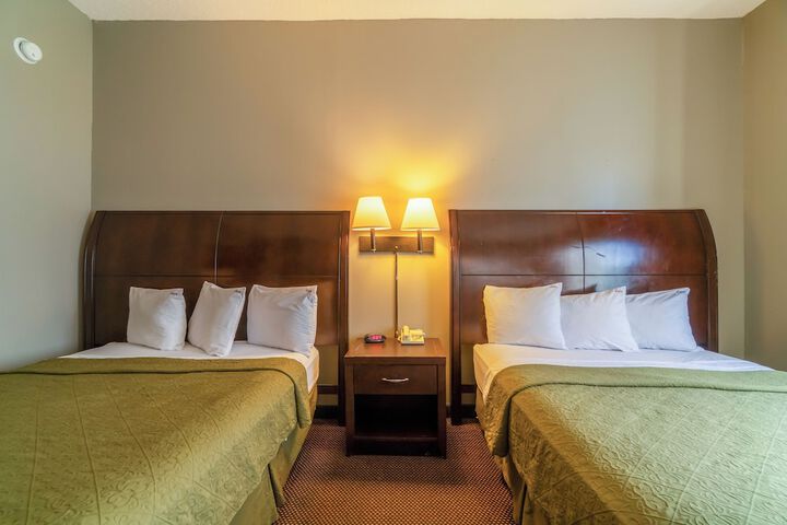 1 King Bed Suite (7 of 33)