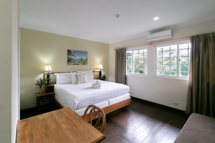 Room 9 of 50