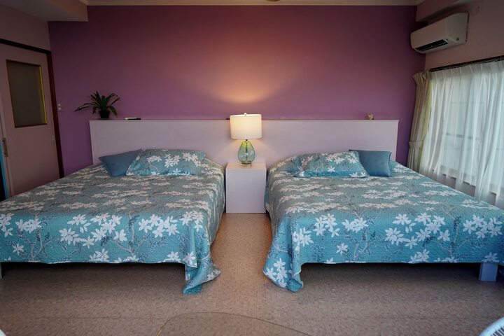 Room 15 of 38