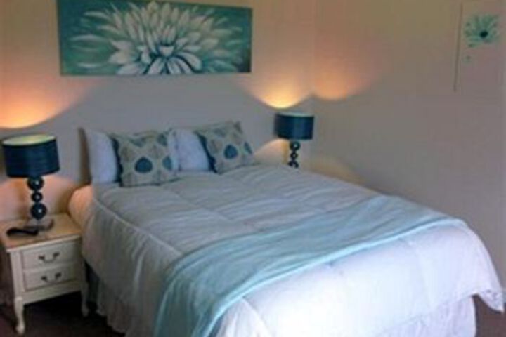 Room 4 of 10