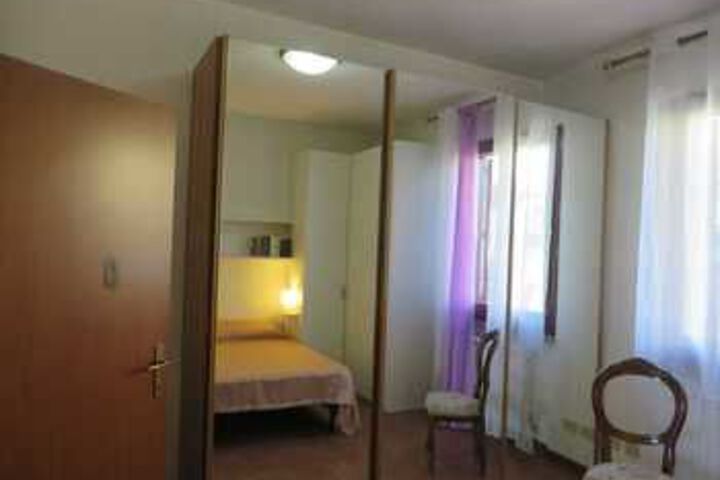 Room 20 of 36