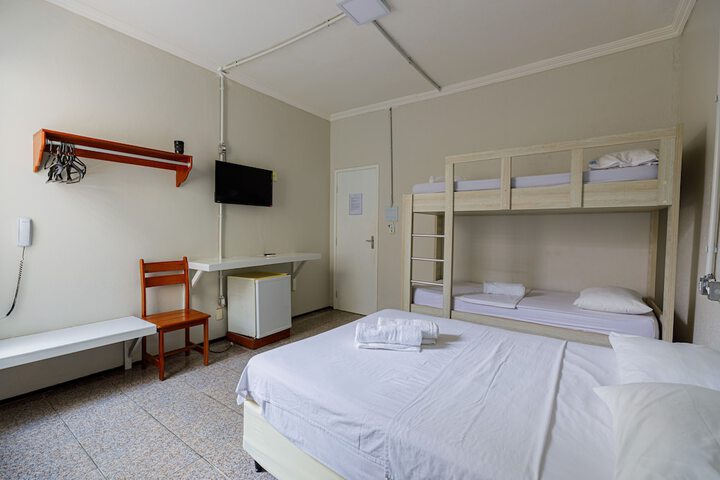 Room 10 of 46