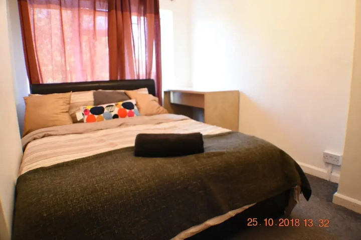 Room 2 of 17