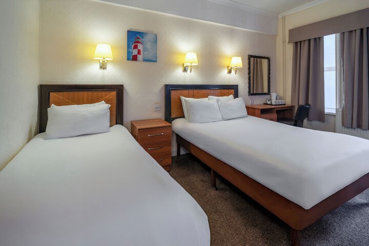 Room 35 of 92