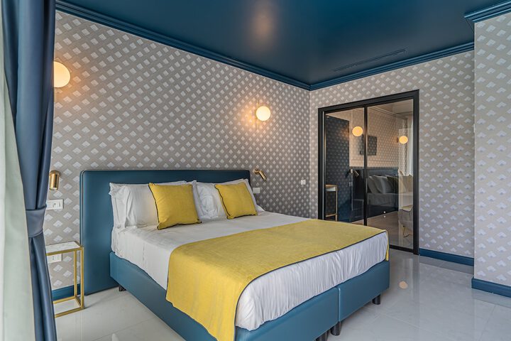 Room 20 of 211