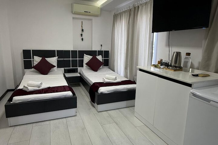 Room 21 of 65